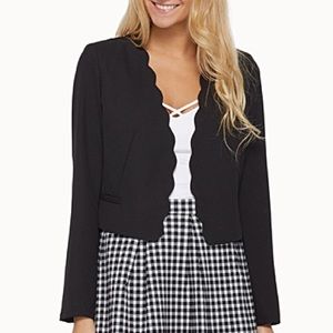 Cutest black blazer ever